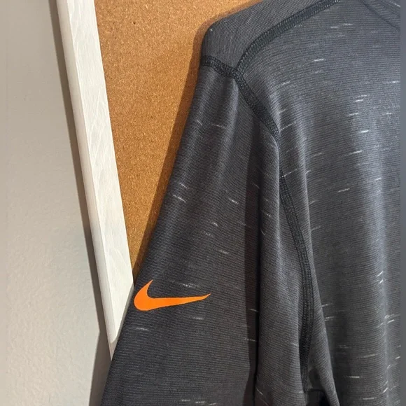 Bengals Quarter Zip - Nike Dri-Fit - Picture 5 of 6